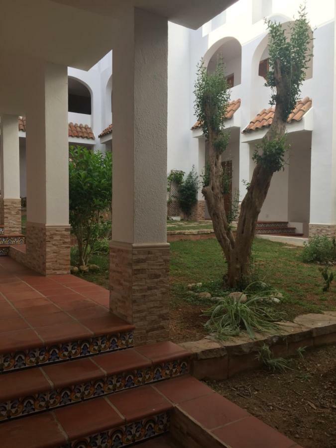 Patios I *